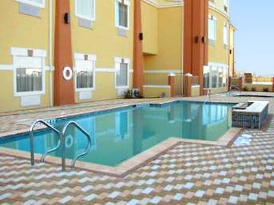 Super 8 By Wyndham Hidalgo/Mcallen Area Экстерьер фото